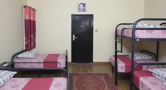 Girls Hostels Near Model Town, Multan